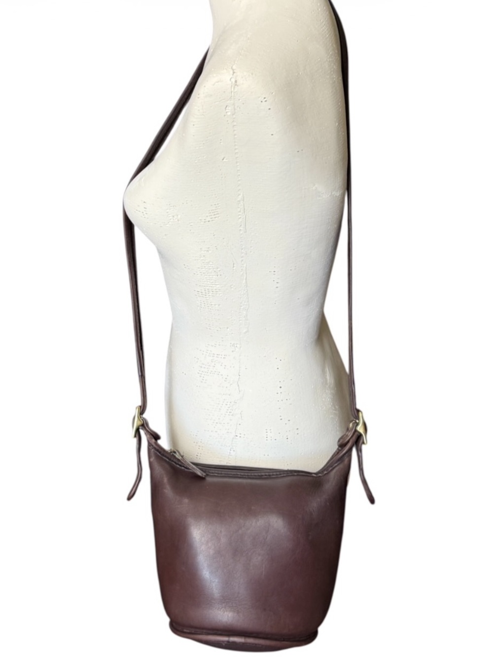 Vintage Coach mahogany leather Maggie Duffle mini bucket crossbody bag w/hangtag